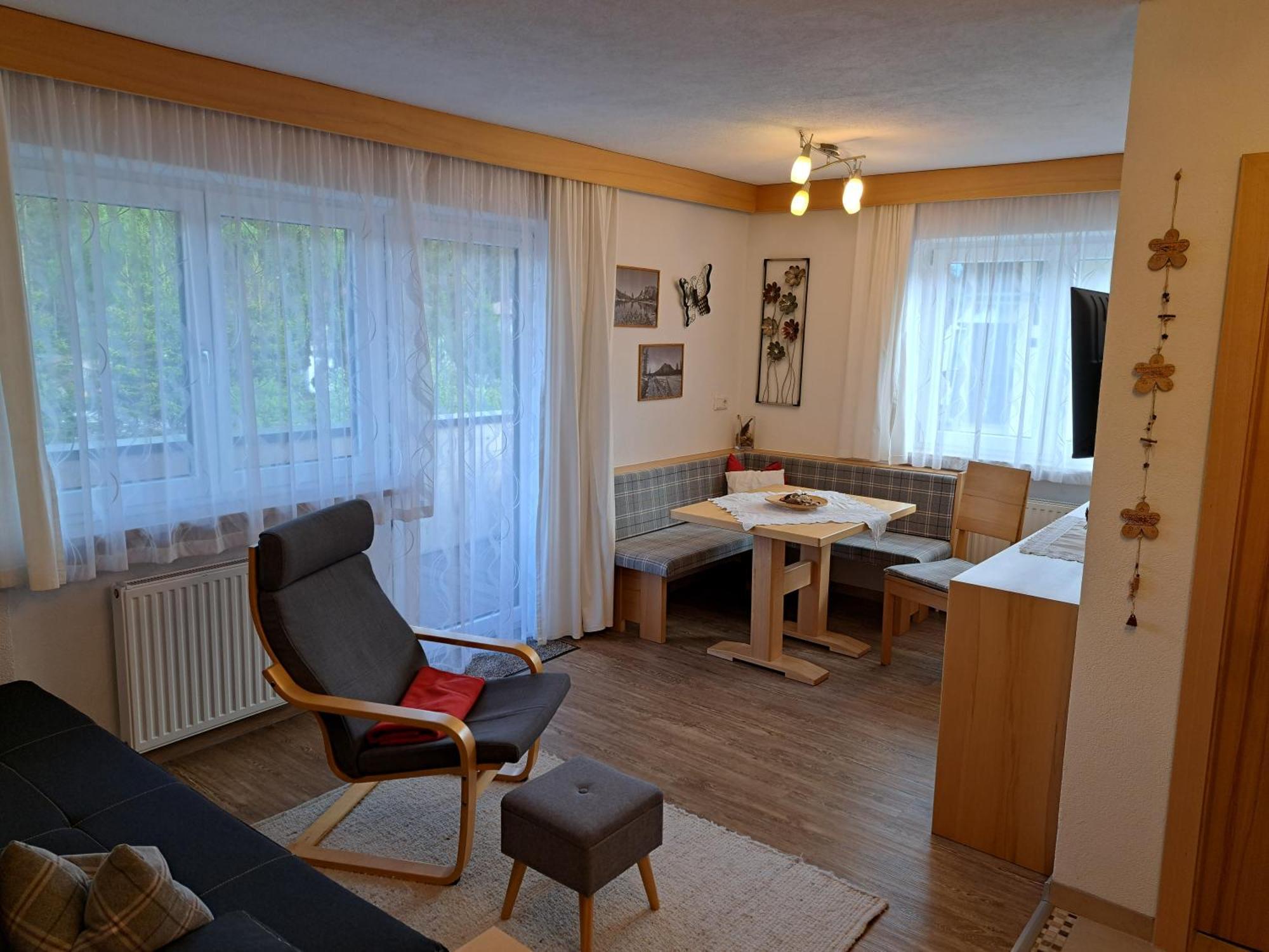 Apartmenthaus Bader Leutasch Exteriör bild